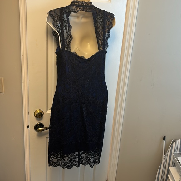 Nicole Miller navy blue lace dress size L Large - Picture 3 of 4